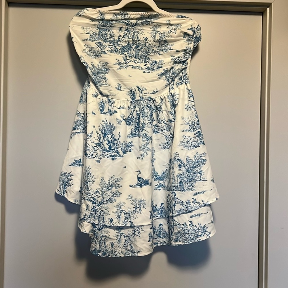 Toile strapless dress porcelain print